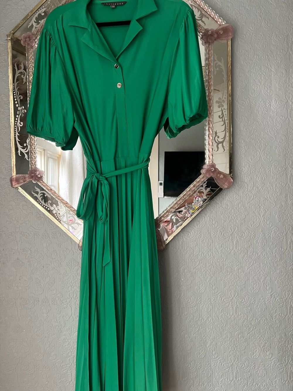 Size 18, Elegant Green Belted with Pleats Shirt Dress